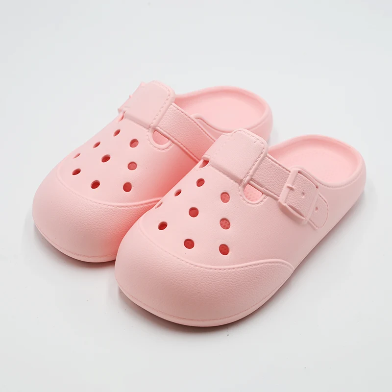 Flip Flops vs Slaytlar: Doğru Yaz Ayakkabıları Seçme