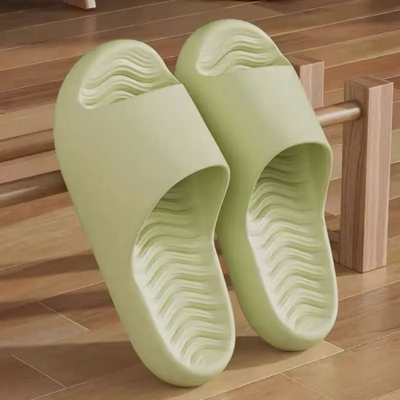 Thick-soled Solid Color Slippers