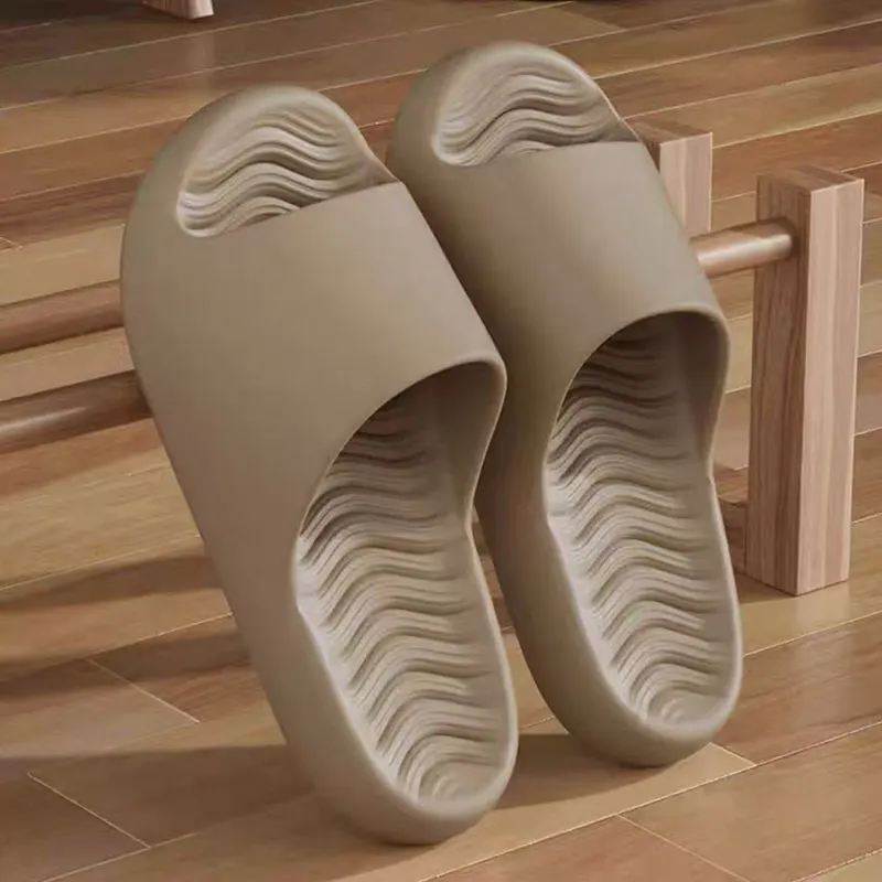 Thick-soled Solid Color Slippers